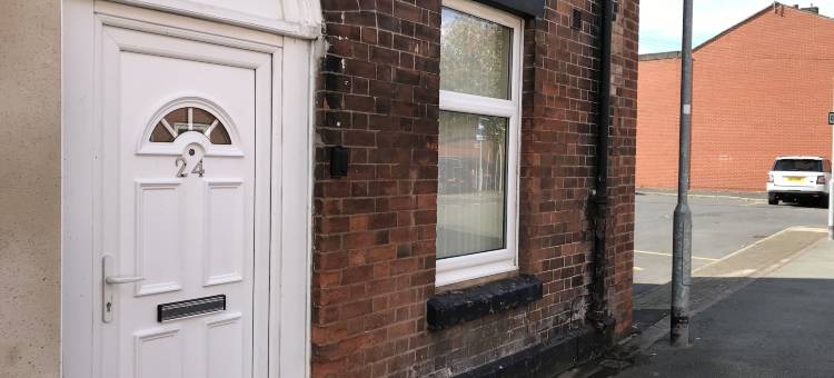 热情的宽敞的2卧室房子在圣海伦斯(Welcoming Spacious 2-Bedroom House in St Helens)图片