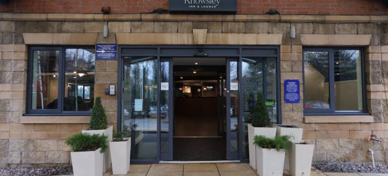 诺斯利酒店与休息室(Knowsley Inn & Lounge)图片