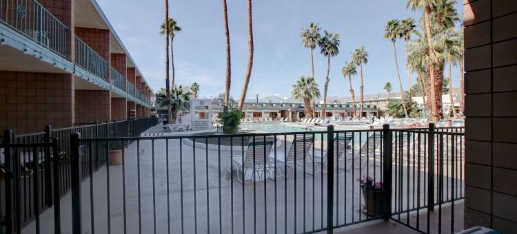 沙漠温泉水疗酒店(Desert Hot Springs Spa Hotel)图片