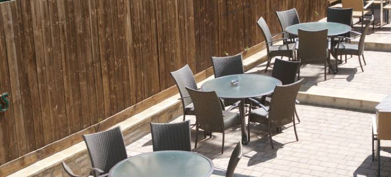 斯瑞霍斯舒酒店(The Three Horseshoes Hotel)图片