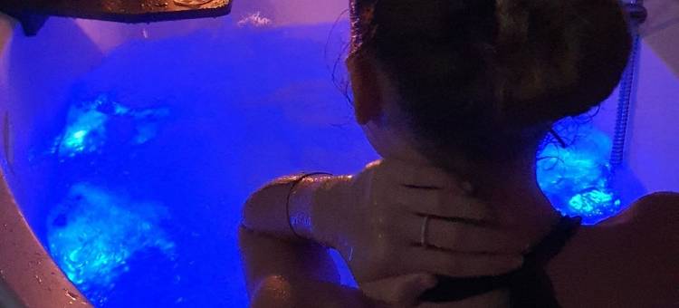 萨萨里马尔瓦西奥别墅泳池和按摩浴缸房(Villa Malvasio Pool and Jacuzzi Room Sassari)图片