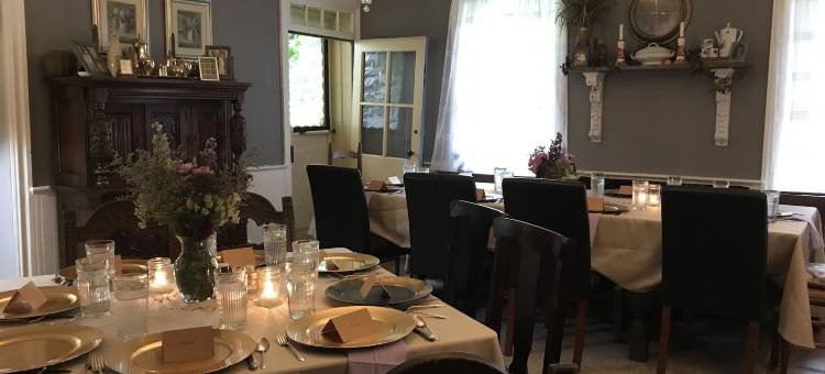 树倒农场民宿(Fallen Tree Farm Bed and Breakfast)图片