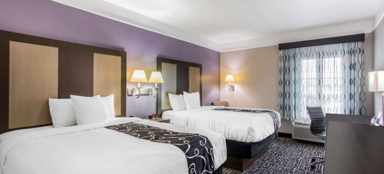 伯明翰北富尔顿戴尔拉昆塔温德姆酒店(La Quinta by Wyndham Fultondale Birmingham North)图片