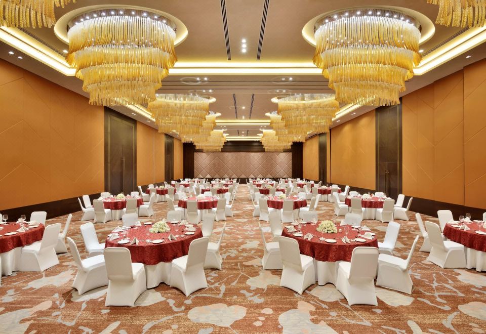 Radisson Blu FaridabadHotel Overview