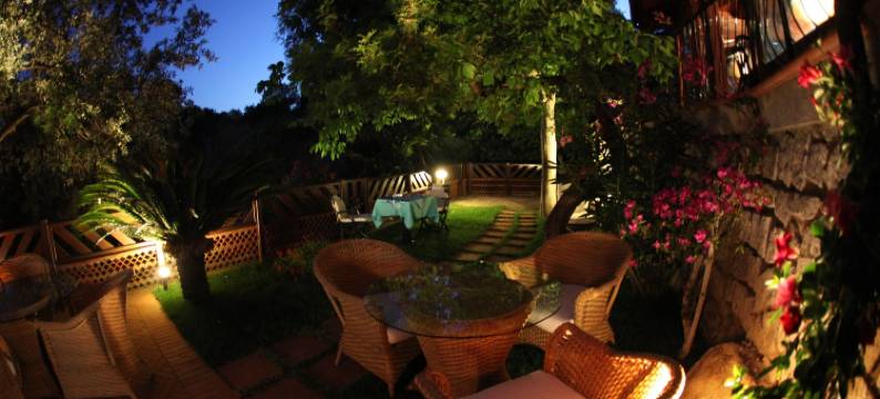 罗西洛可酒店(Hotel Lo Scirocco)图片