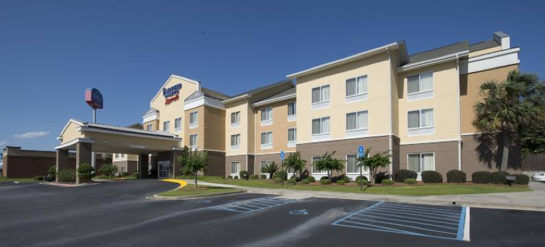 提夫顿万枫酒店及套房(Fairfield Inn & Suites Tifton)图片