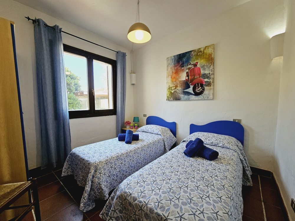 Baia di Ulisse Over view