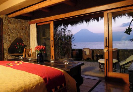 Laguna Lodge Eco-Resort & Nature ReserveHotel Overview