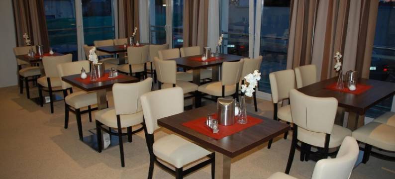 维滕堡 A24 卡溪利诺酒店(Casilino Hotel A 24 Wittenburg)图片