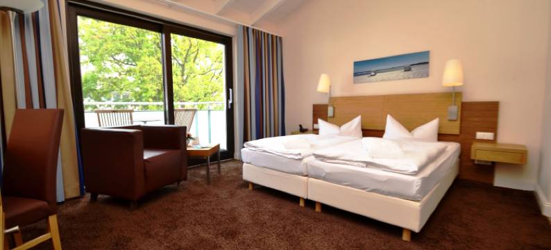 宾茨斯塔德酒店(Strandhotel Binz)图片