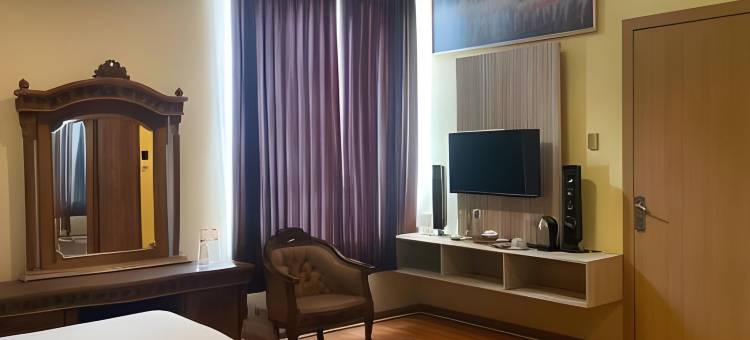 勿里达大厦酒店(Grand Mansion Hotel Blitar)图片