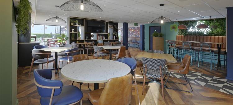 剑桥果园公园旅屋酒店(Travelodge Cambridge Orchard Park)图片