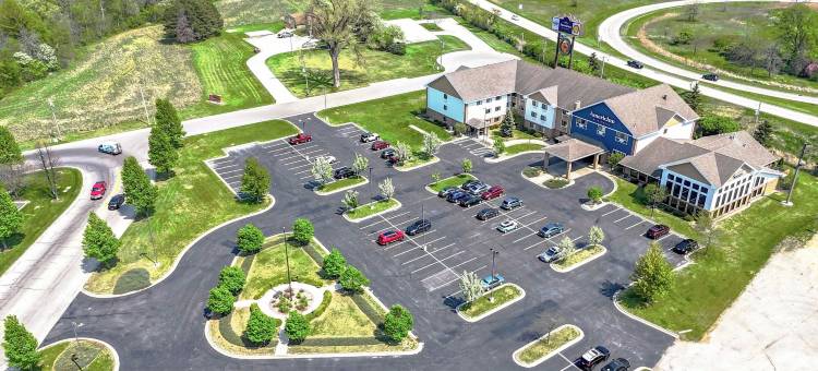 格林贝东AmericInn酒店(AmericInn by Wyndham Green Bay East)图片