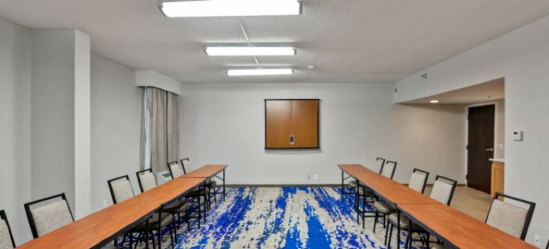 州立学院欢朋酒店(Hampton Inn State College)图片