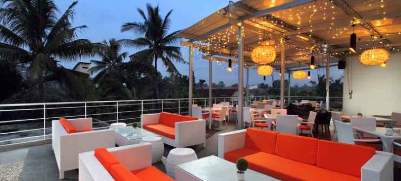 赫利俄斯博恩酒店(Helios Hotel & Convention)图片