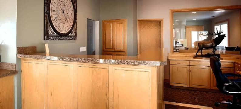 维纳尔伊克诺旅馆套房，靠近恐龙纪念碑(Econo Lodge Inn & Suites Vernal Near Dinosaur Monument)图片