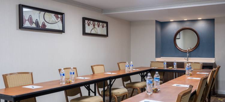 诺克罗斯-桃树角欢朋酒店(Hampton Inn Peachtree Corners/Norcross)图片