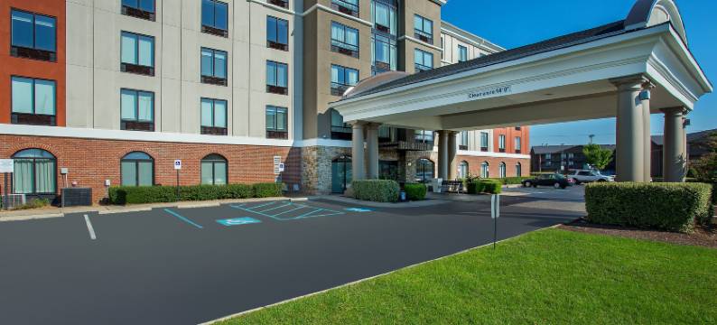 莱巴嫩-纳什维尔地区洲际智选假日套房酒店(Holiday Inn Express & Suites LEBANON-NASHVILLE AREA by IHG)图片