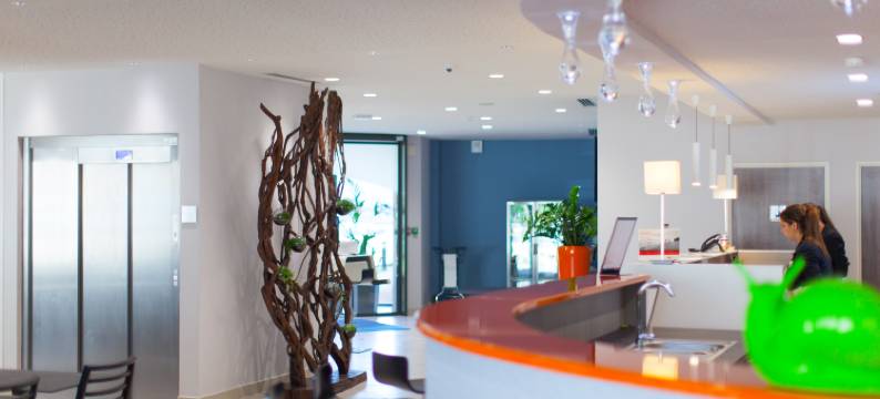 土伦圣穆塞智选假日酒店(Holiday Inn Express TOULON - EST by IHG)图片