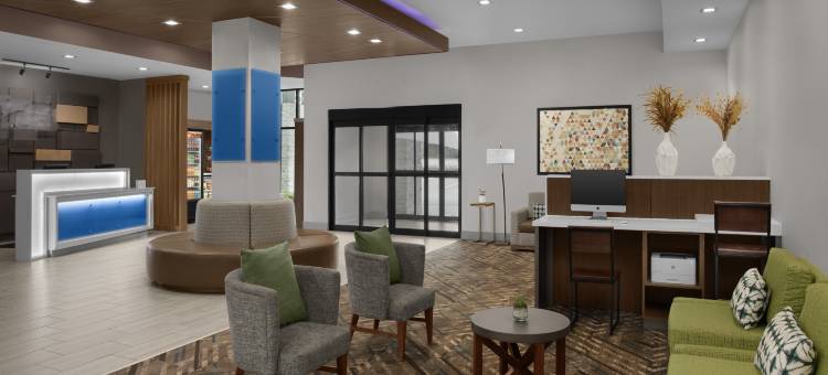 Holiday Inn Express & Suites Birmingham - Homewood图片