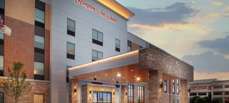芝加哥伯尔里奇欢朋套房酒店(Hampton Inn & Suites Chicago Burr Ridge)图片
