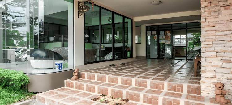 布纳南屋酒店(Baan Boonanan Apartment)图片