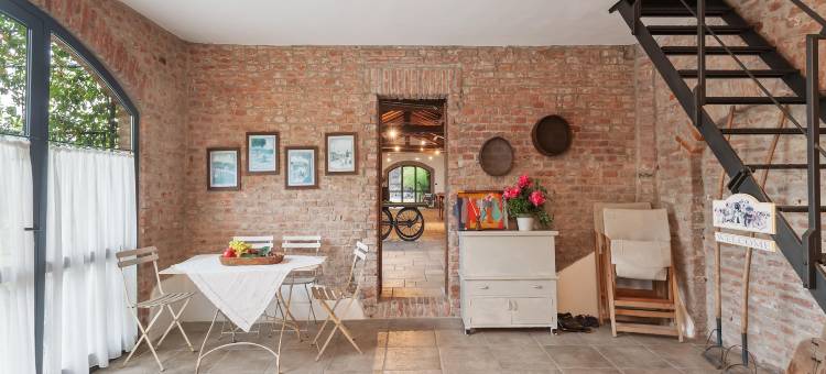 Stagno Lombardo Garden Flat图片