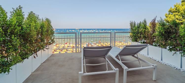 混合标志房画廊(Hybrid Icon Rooms Gallery)图片