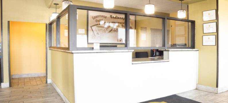 印第安纳波利斯南温德姆速8酒店(Super 8 by Wyndham Indianapolis South)图片