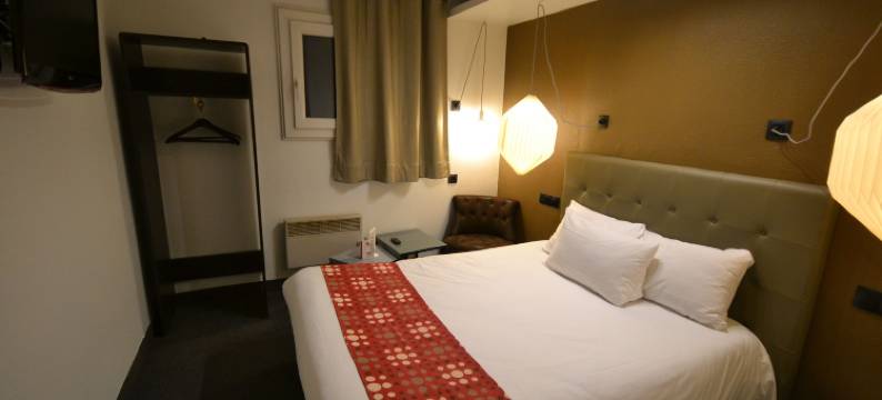 法国巴耶布里特酒店(Brit Hotel Baillet-en-France)图片