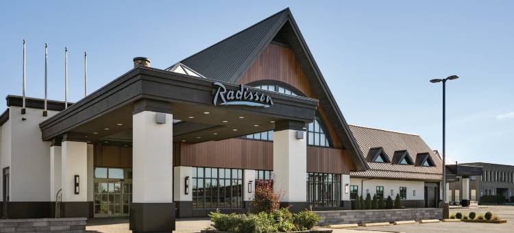 蒙特利尔机场丽笙酒店(Radisson Hotel Montreal Airport)图片