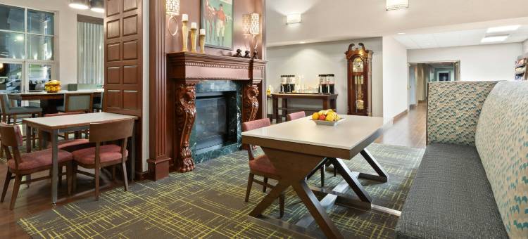 斯科茨堡欢朋套房酒店(Hampton Inn & Suites Scottsburg)图片