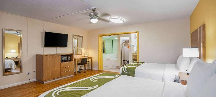 好莱坞大道凯艺套房酒店(Quality Inn & Suites Airport - Cruise Port Hollywood)图片