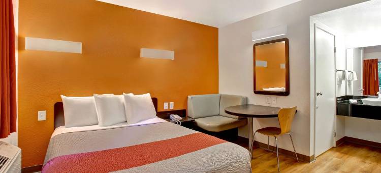 森尼韦尔北6号汽车旅馆(Motel 6 Sunnyvale, CA - North)图片