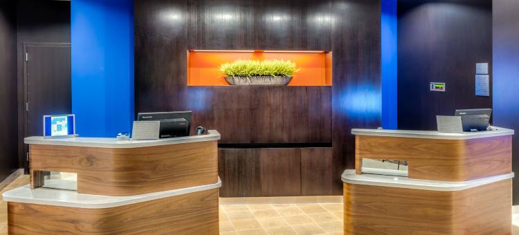 圣彼得堡克利尔沃特马德拉海滩万豪万怡酒店(Courtyard St. Petersburg Clearwater/Madeira Beach)图片