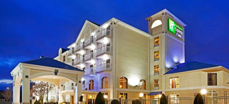 智选假日套房酒店阿什维尔的比尔特摩广场购物中心(Holiday Inn Express & Suites Asheville SW - Outlet Ctr Area)图片