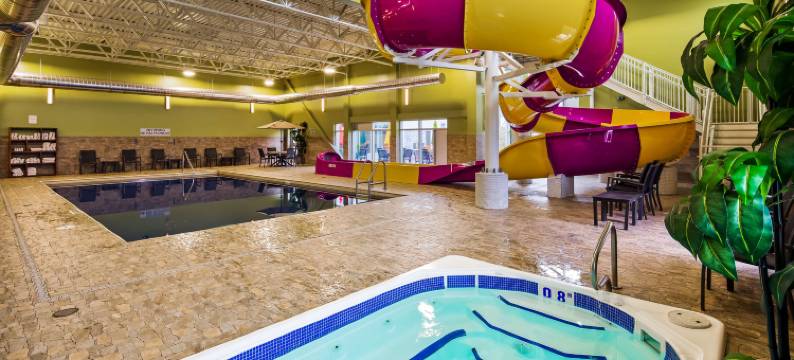 圣约翰机场贝斯特韦斯特优质套房酒店(Best Western Plus St. Johns Airport Hotel and Suites)图片