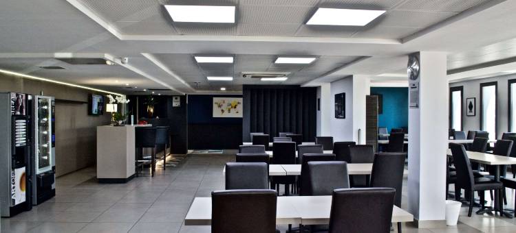 BRIT HOTEL CONFORT 鲁瓦西 圣维茨(Brit Hotel Confort Roissy Saint-Witz)图片