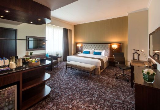 Golden Tulip Doha Hotel Overview