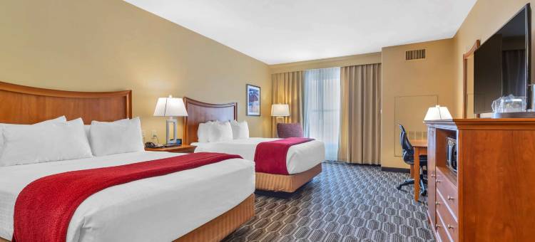 瑞士小屋贝斯特韦斯特优质套房酒店(Best Western Plus Swiss Chalet Hotel  Suites)图片