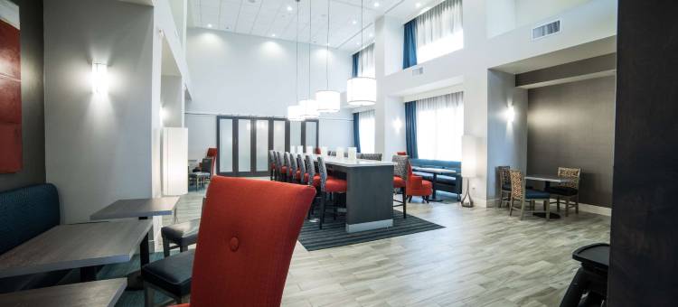 亚利桑那州坦佩/凤凰城机场欢朋酒店(Hampton Inn & Suites Tempe/Phoenix Airport)图片