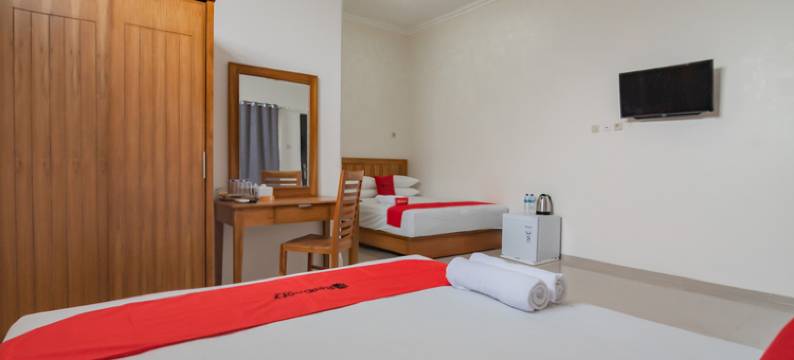 红多兹伊斯兰普拉斯酒店-塔西马来亚先锋旅馆(RedDoorz Syariah Plus @ Perintis Guesthouse Tasikmalaya)图片