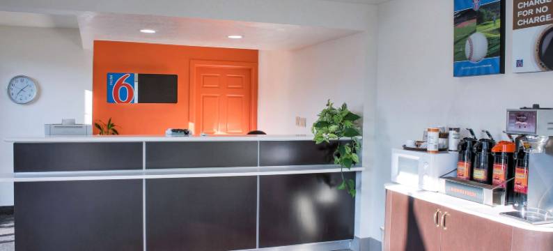 毕晓普6号汽车旅馆(Motel 6 Bishop, CA)图片