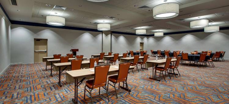 爱荷华市-克拉尔维尔德鲁里套房酒店(Drury Inn & Suites Iowa City Coralville)图片