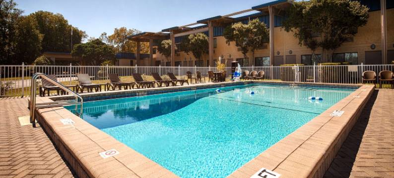 贝斯特韦斯特十字路口酒店(Best Western Crossroads Inn)图片