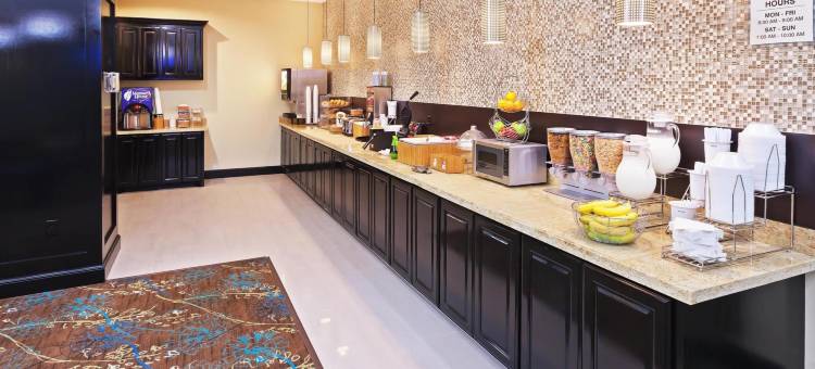 马歇尔拉昆塔温德姆套房酒店(La Quinta Inn & Suites by Wyndham Marshall)图片