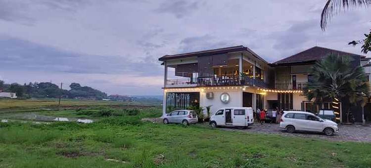 沙拉笛加欧码迪亚瑞旅馆(Oemah Djari Hotel)图片