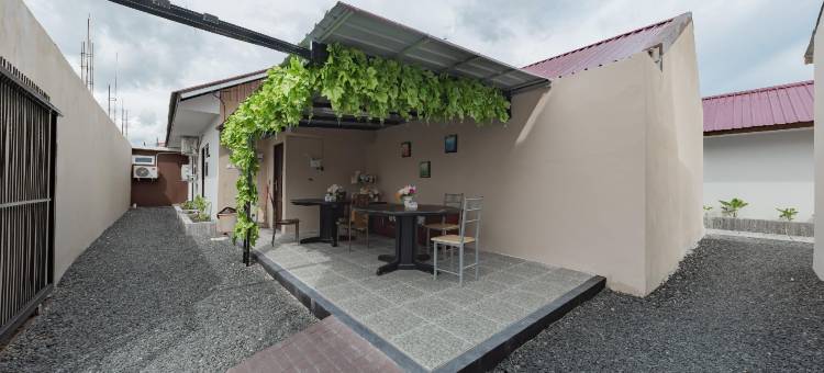 帕朗卡拉亚瑜伽都市景观酒店(Urbanview Hotel Yoga Palangkaraya by RedDoorz)图片