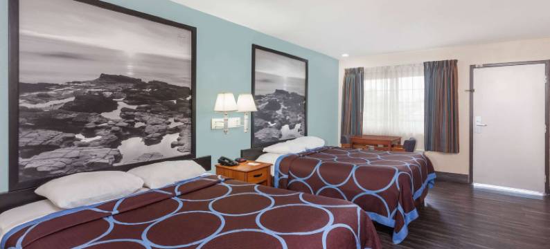 埃尔卡洪/圣迭戈温德姆速 8 酒店(Super 8 by Wyndham El Cajon/San Diego)图片