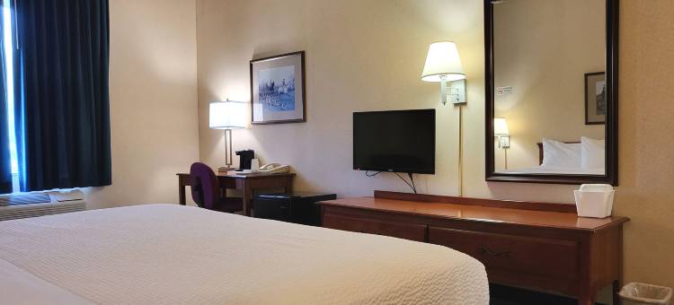 西自由市马格努森酒店(Magnuson Hotel West Liberty)图片